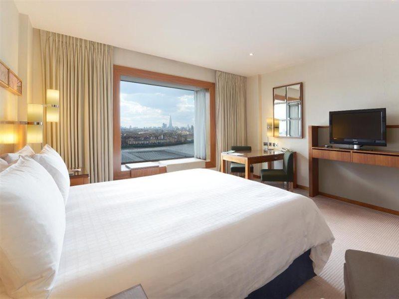 Canary Riverside Plaza Hotel London Luaran gambar A room at the InterContinental London - The O2